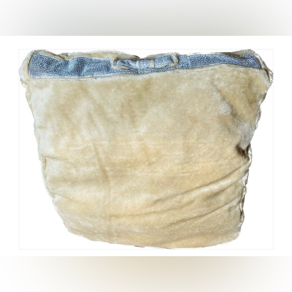 2 Mina Mina Dog Beds in either Medium or X-Large By~The Sun*Kissed Designs - Picture 13 of 15